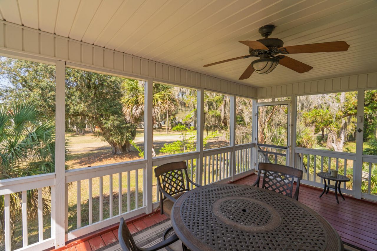 864 Club Cottage Road Photo 28