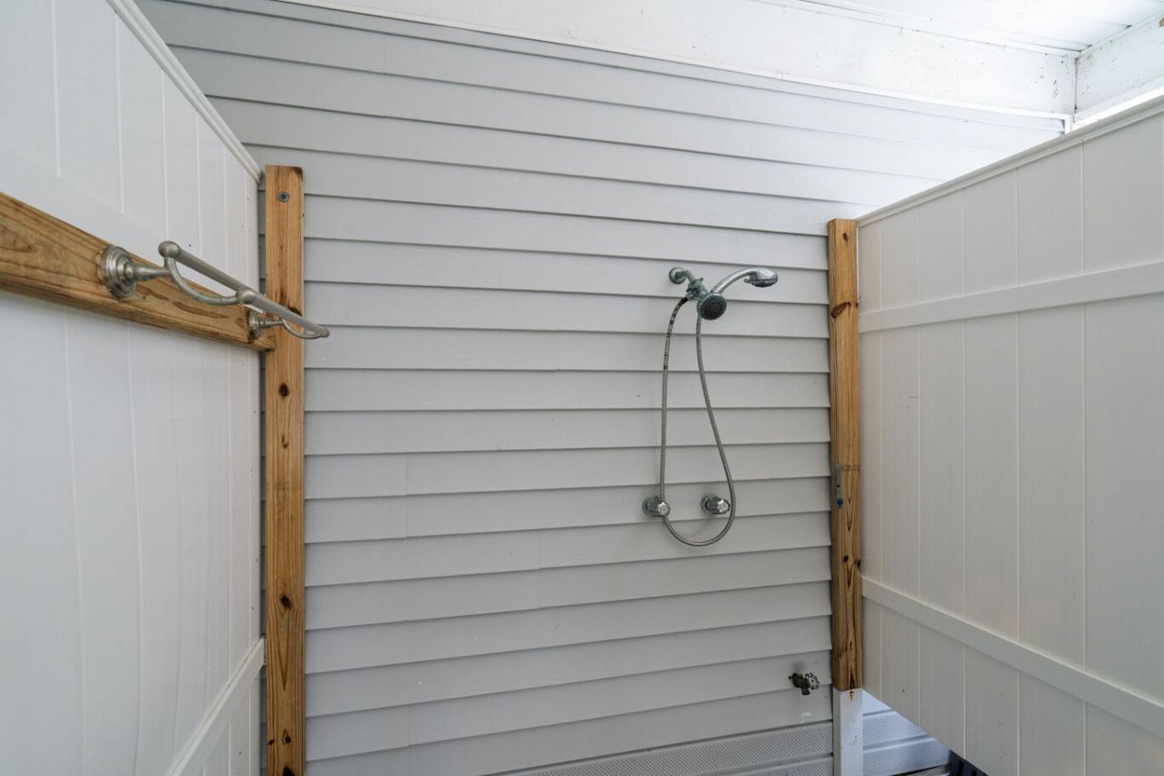 864 Club Cottage Road Photo 34