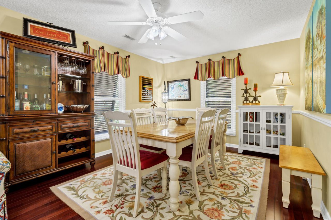 864 Club Cottage Road Photo 4