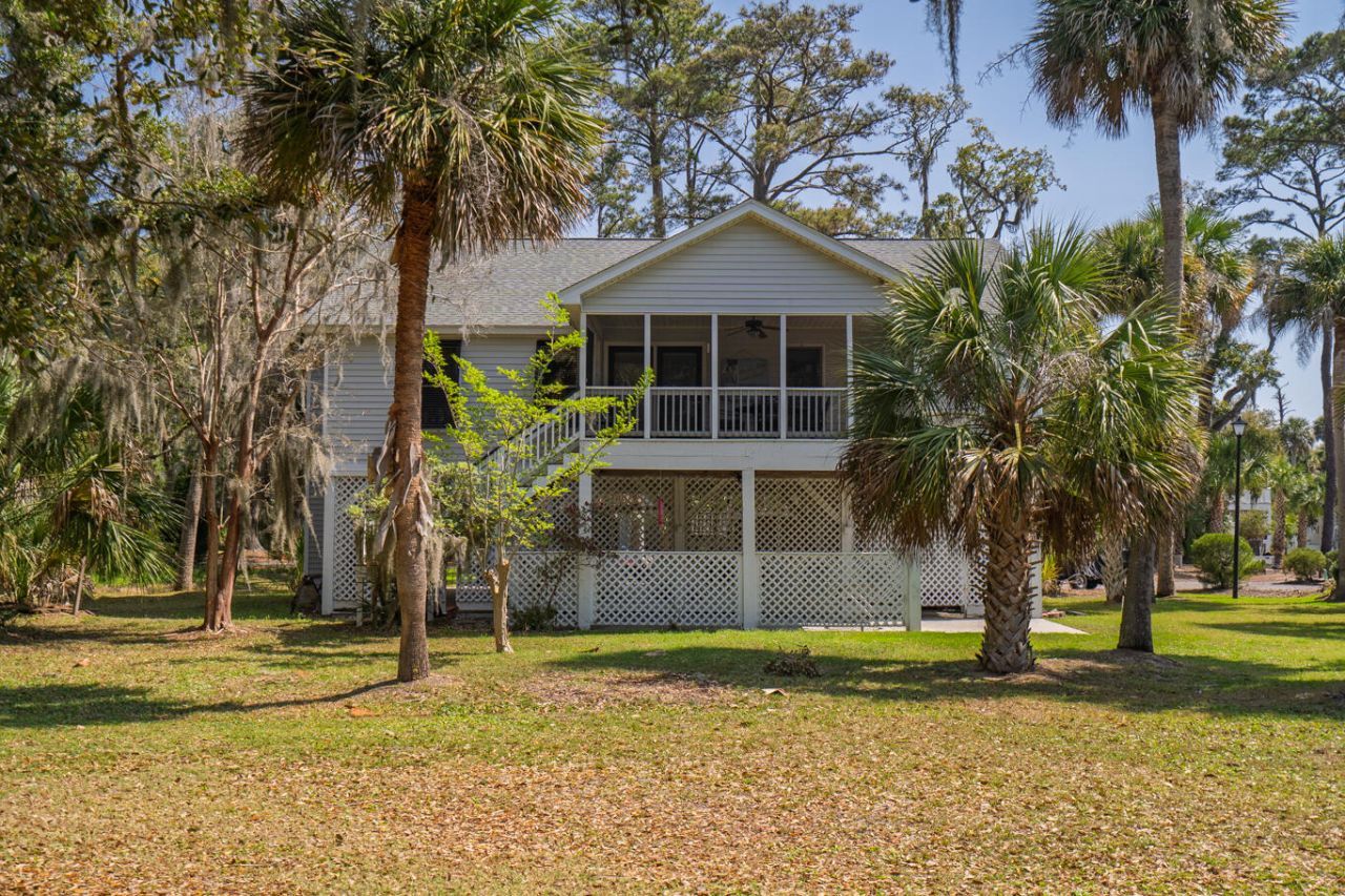 864 Club Cottage Road Photo 40