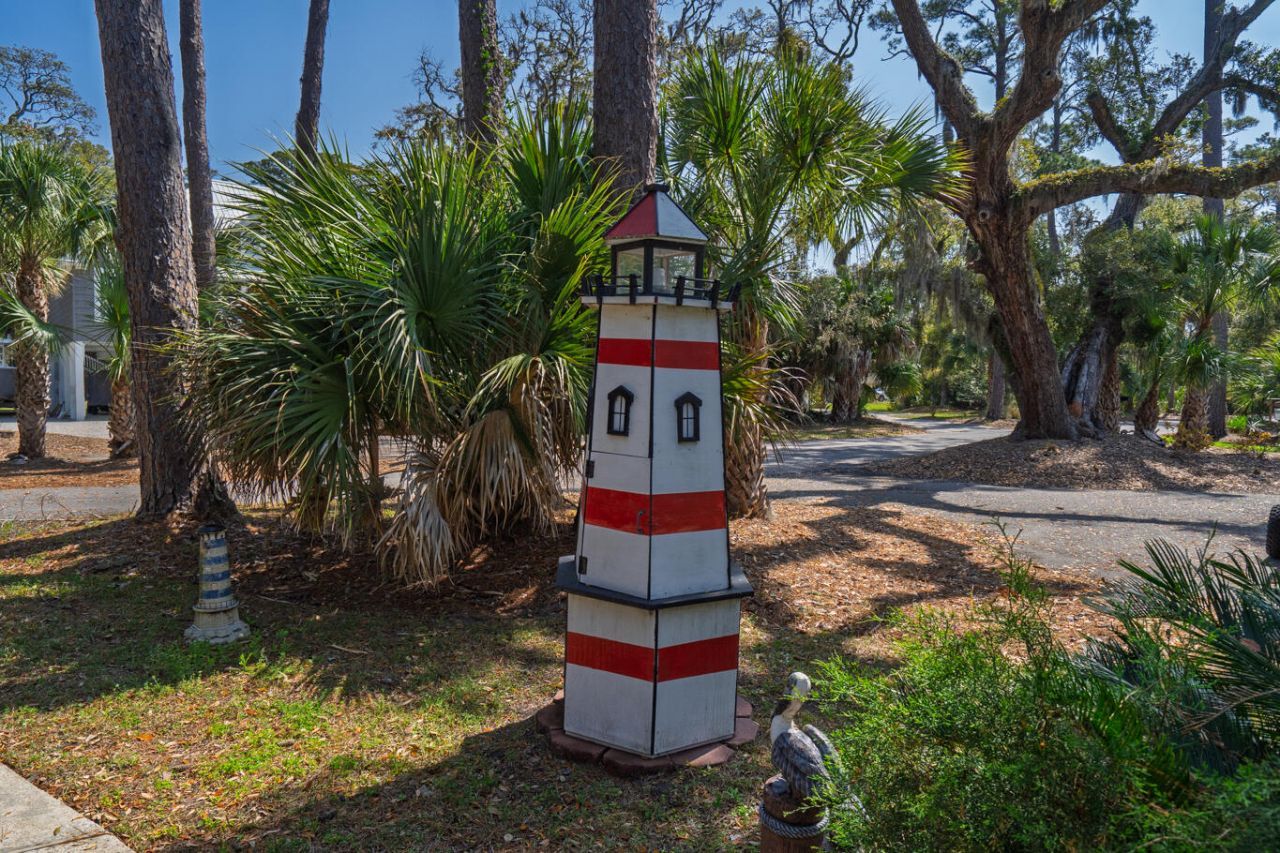 864 Club Cottage Road Photo 45
