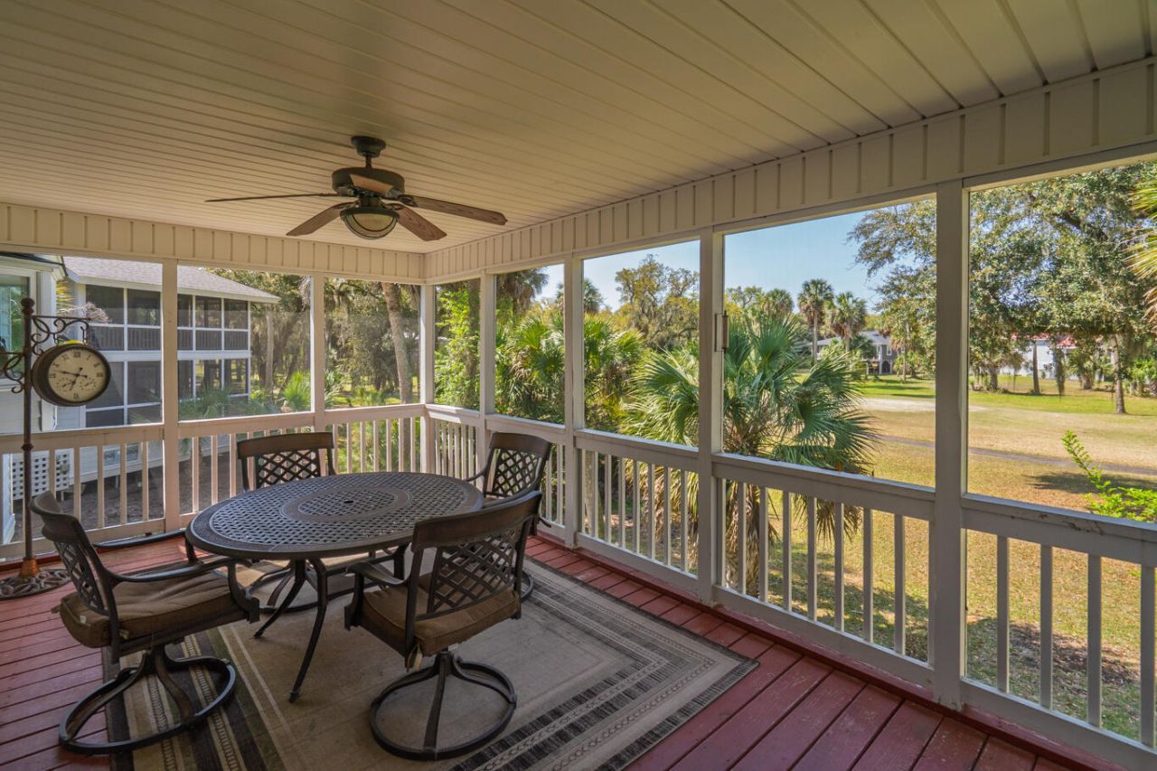 864 Club Cottage Road Photo 6