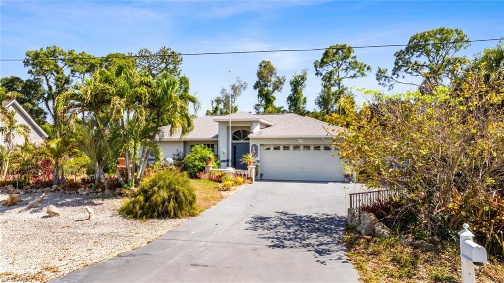 8164 Harrisburg Dr , Fort Myers, FL 33967 Photo
