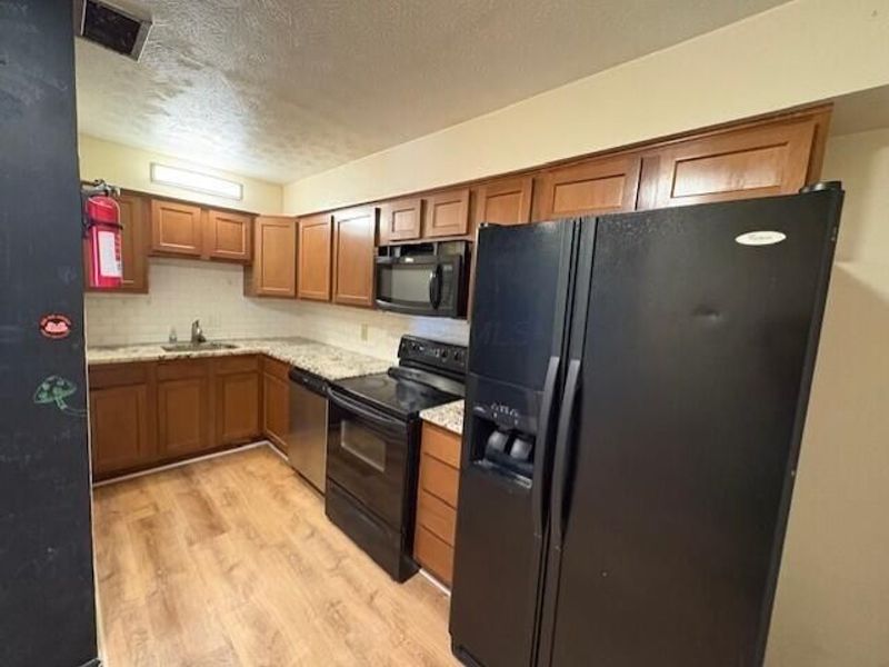 65 E 18th Avenue, Columbus, OH 43201 Photo 19