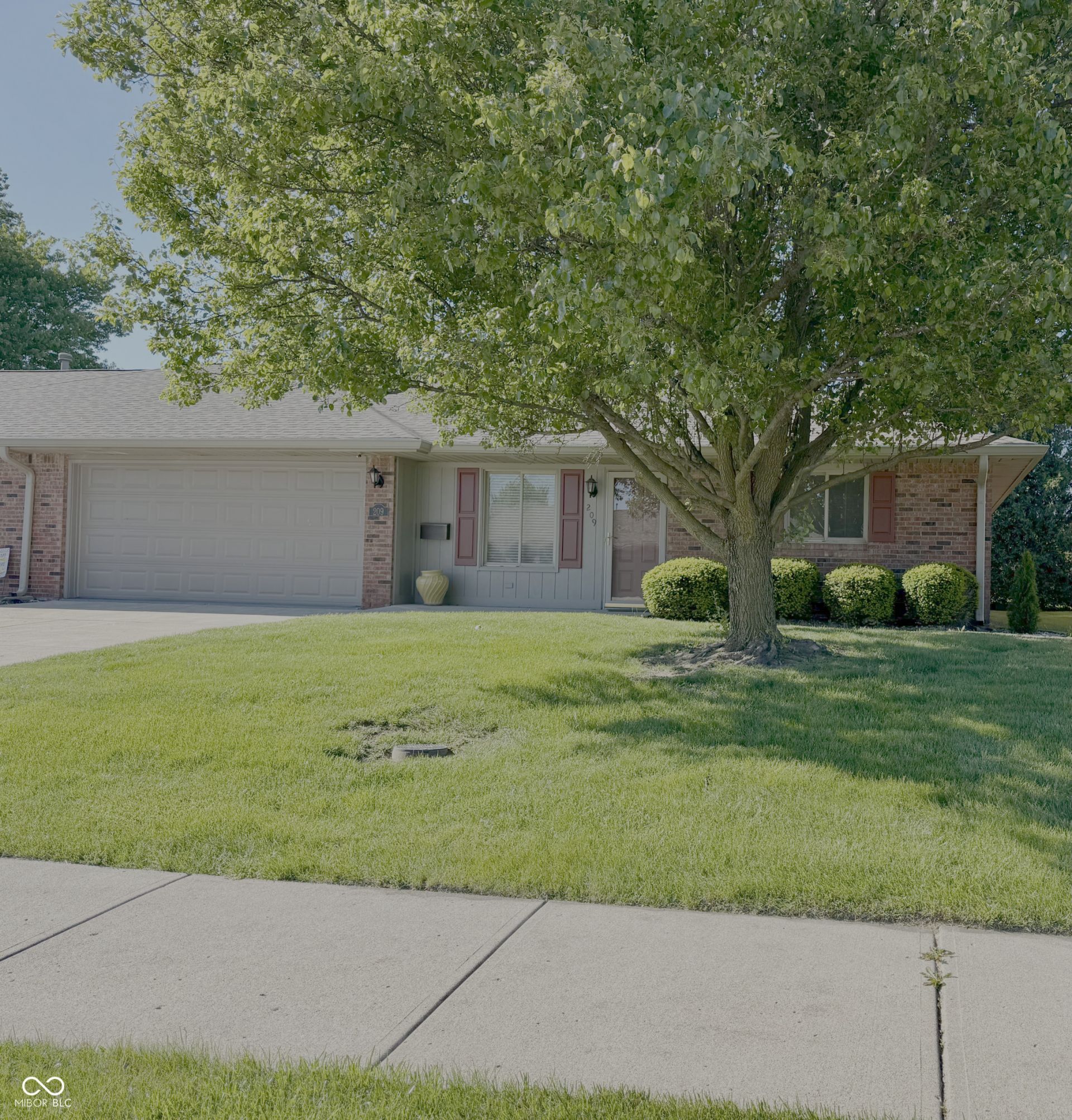 209 E 48th Street, Anderson, IN 46013 Main Photo