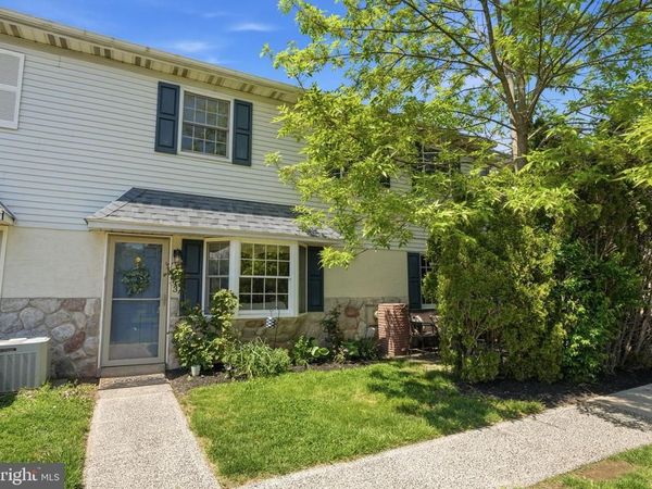 1713 WHITPAIN HILLS, BLUE BELL, PA 19422