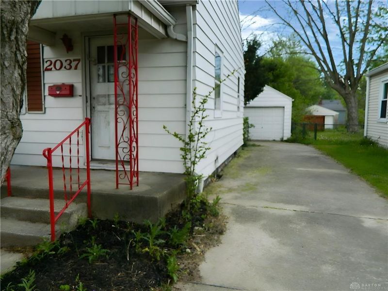2037 Studer Avenue, Columbus, OH 43207 Photo 3