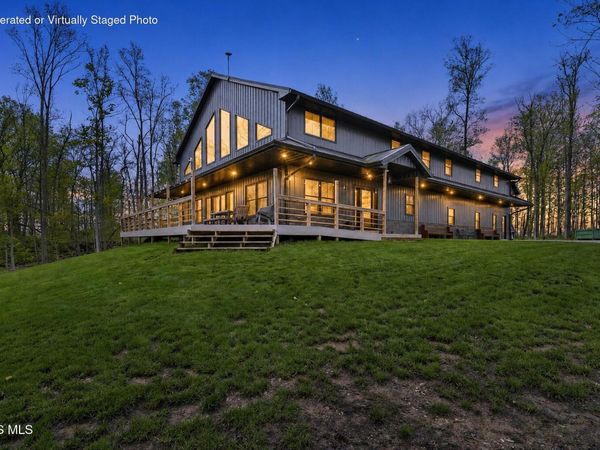 8906 County Road 21, West Unity, OH 43570