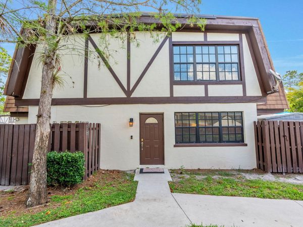 111 Weybridge Circle, Royal Palm Beach, FL 33411