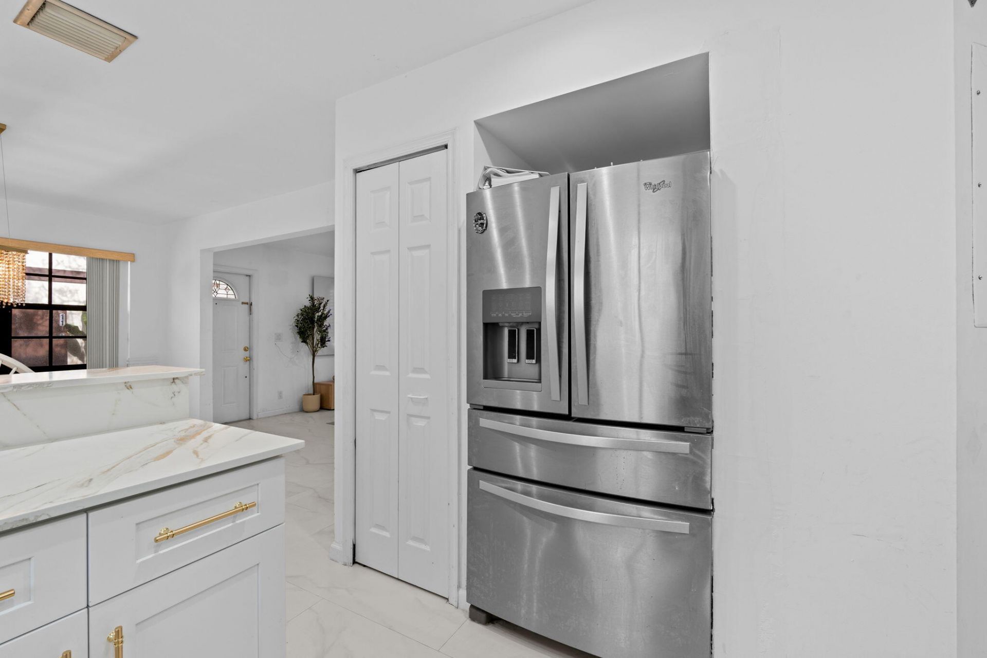 111 Weybridge Circle, Royal Palm Beach, FL 33411 Photo