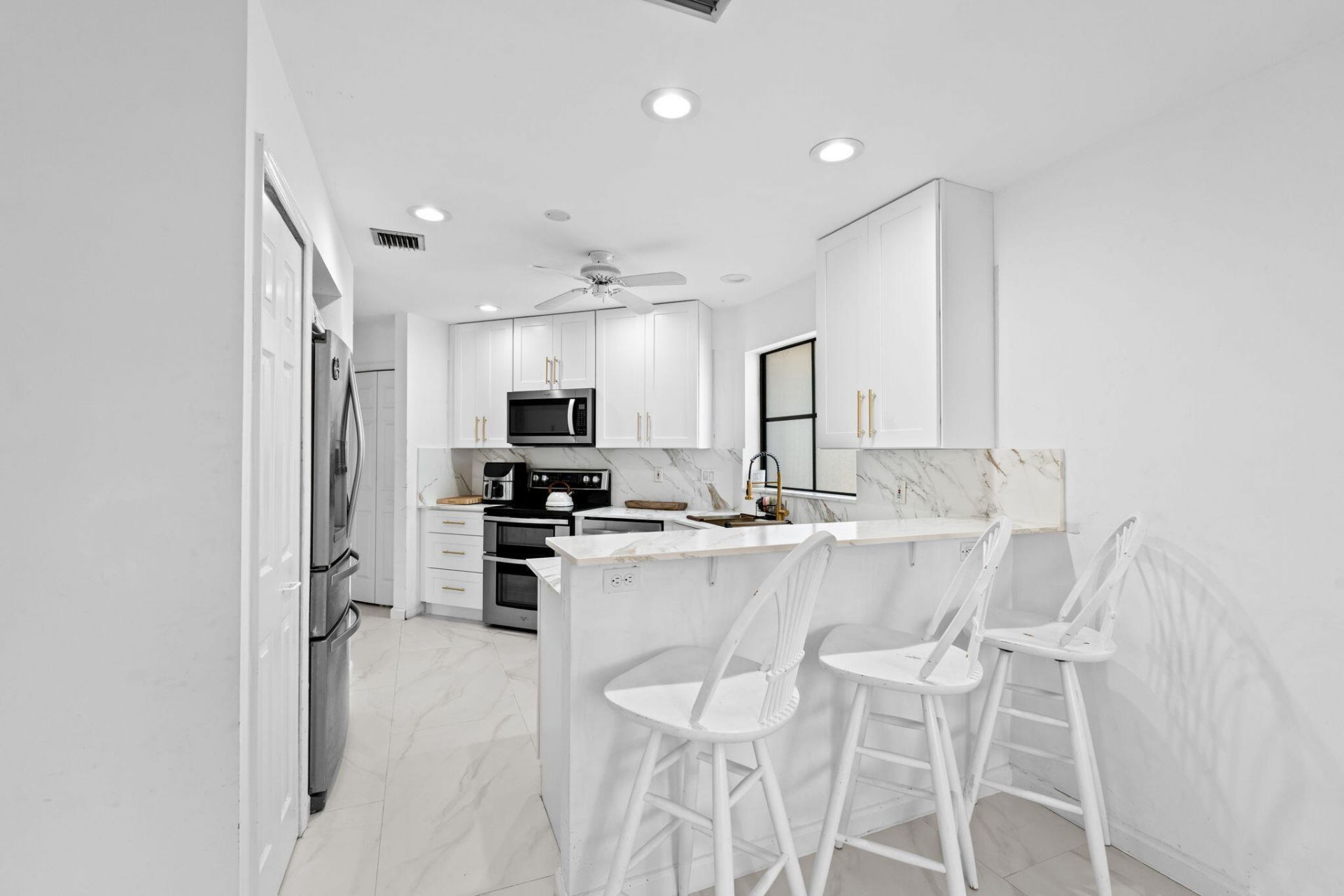 111 Weybridge Circle, Royal Palm Beach, FL 33411 Photo