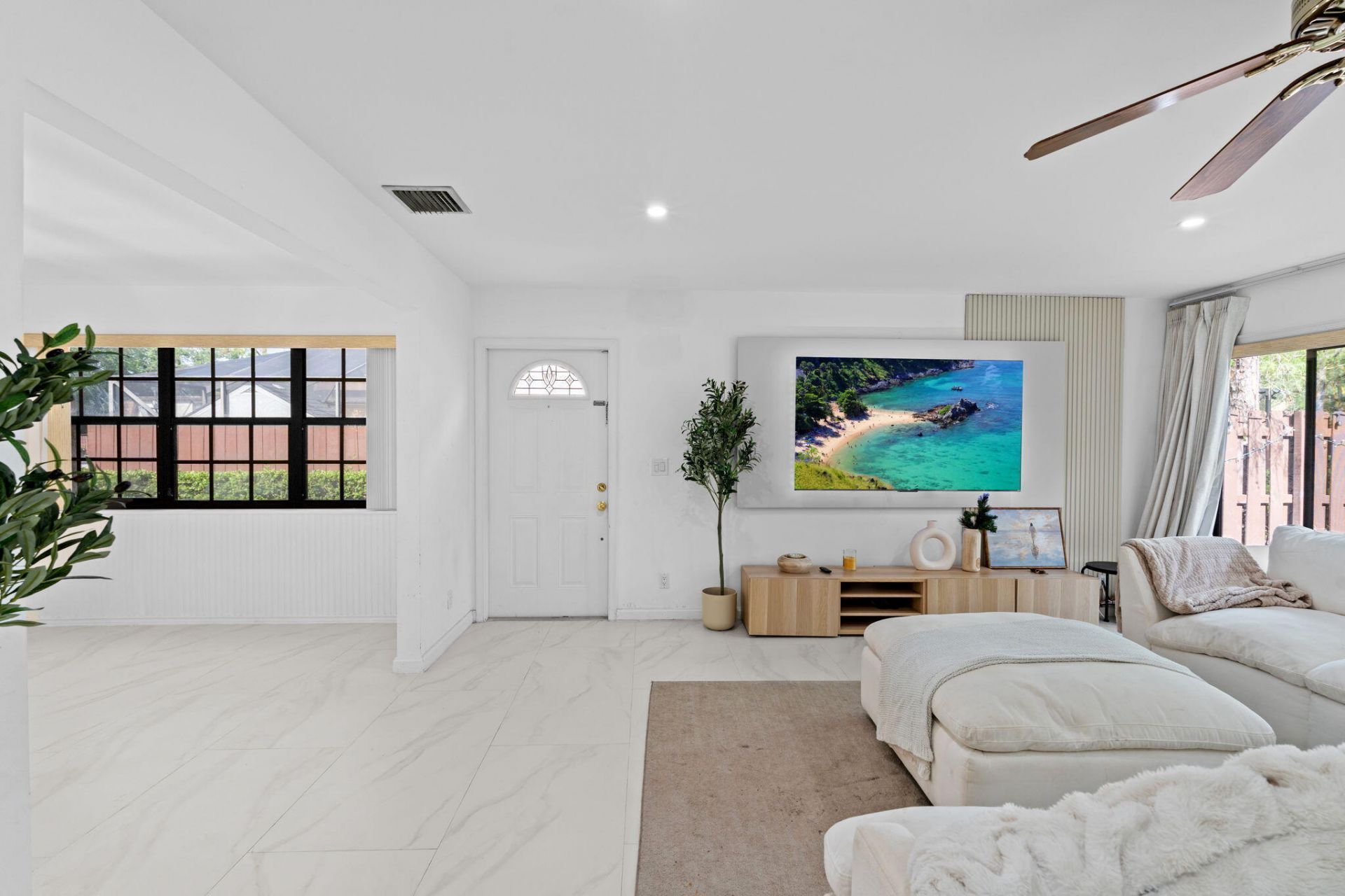 111 Weybridge Circle, Royal Palm Beach, FL 33411 Photo