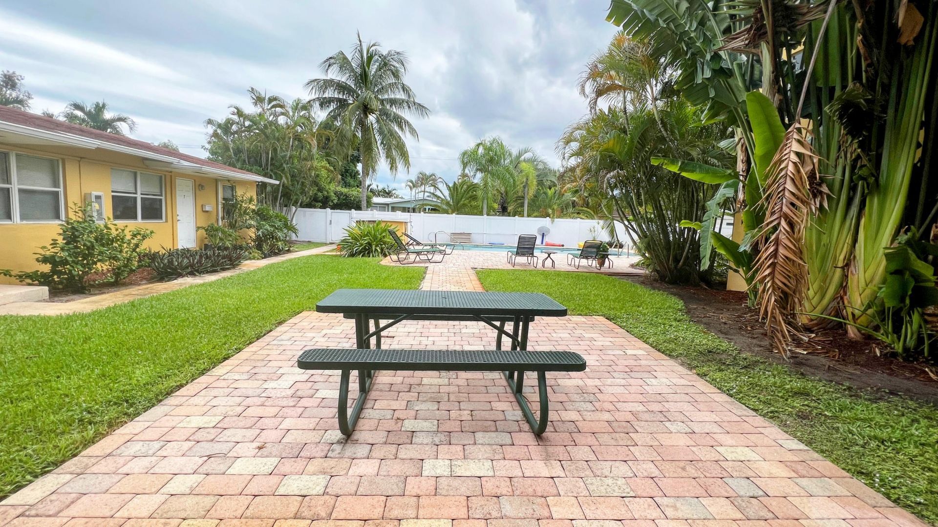 1401 NE 15th Street, Unit 8, Fort Lauderdale, FL 33304 Photo