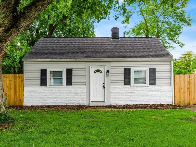3237 E 12th Avenue , Columbus, OH 43219 Photo 2