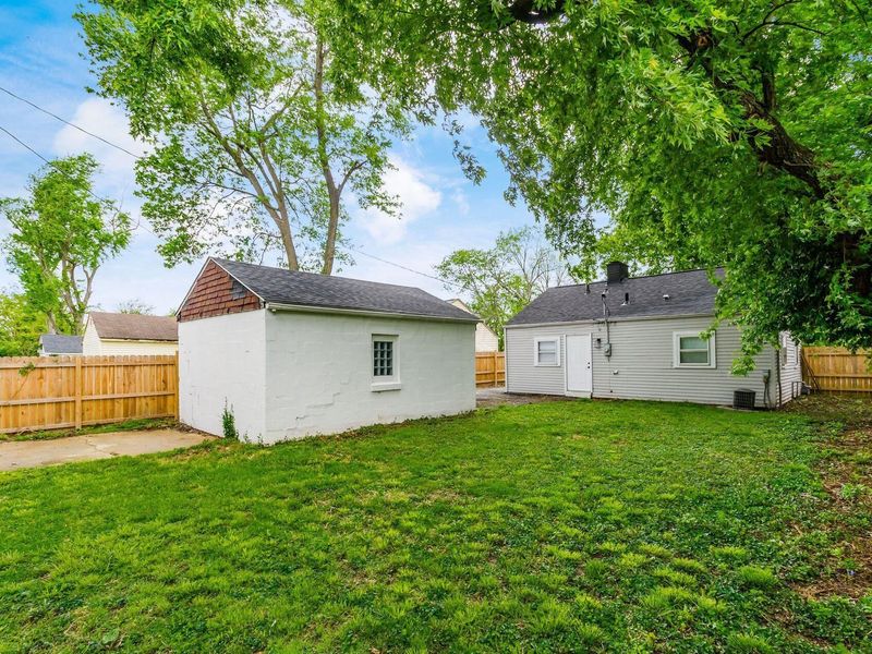 3237 E 12th Avenue , Columbus, OH 43219 Photo 5