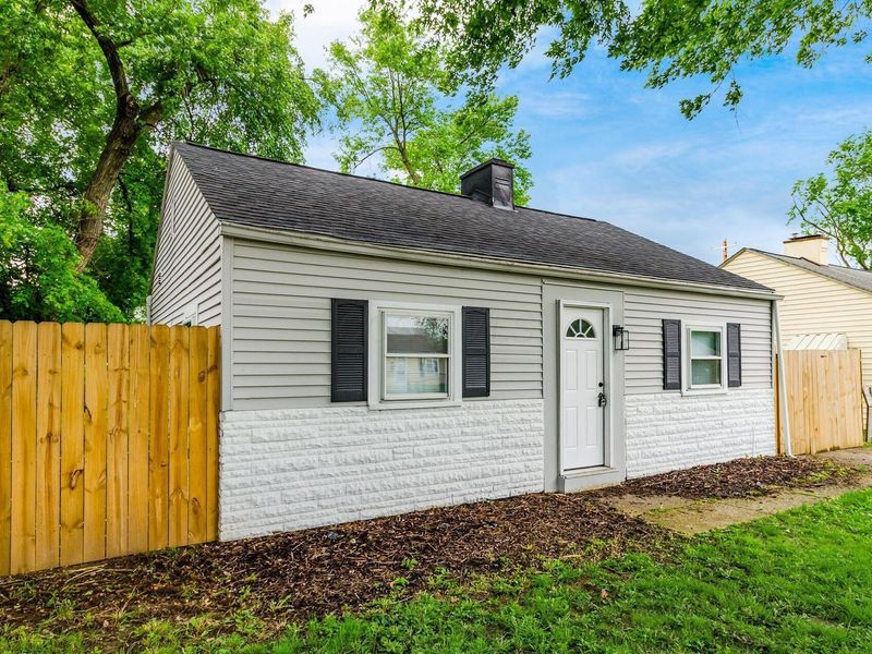 3237 E 12th Avenue , Columbus, OH 43219 Photo 6
