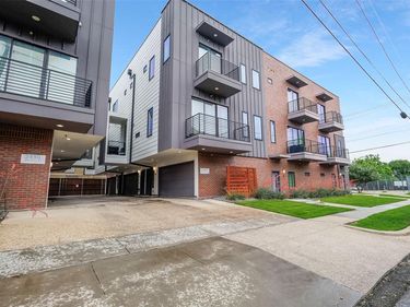 2450 N Garrett Avenue, Unit 14, Dallas, TX 75206
