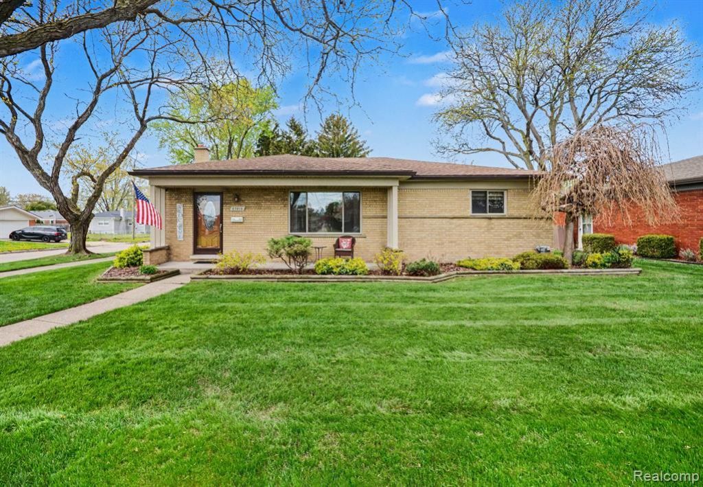 27515 Palomino Drive, Warren, MI 48093 Main Photo