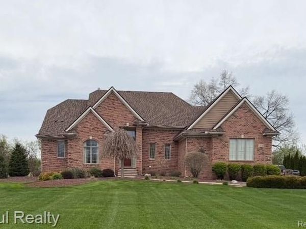 9924 Tuscany Valley Way, Salem Twp, MI 48178
