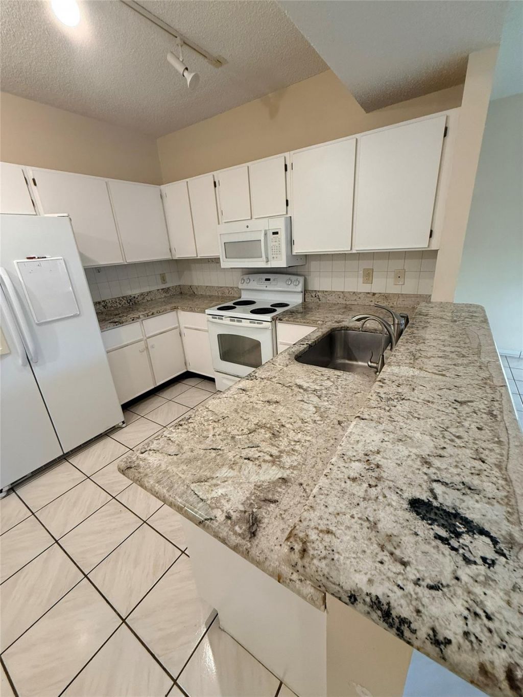 12060 NW 11th Street, Unit 12060, Pembroke Pines, FL 33026 Photo