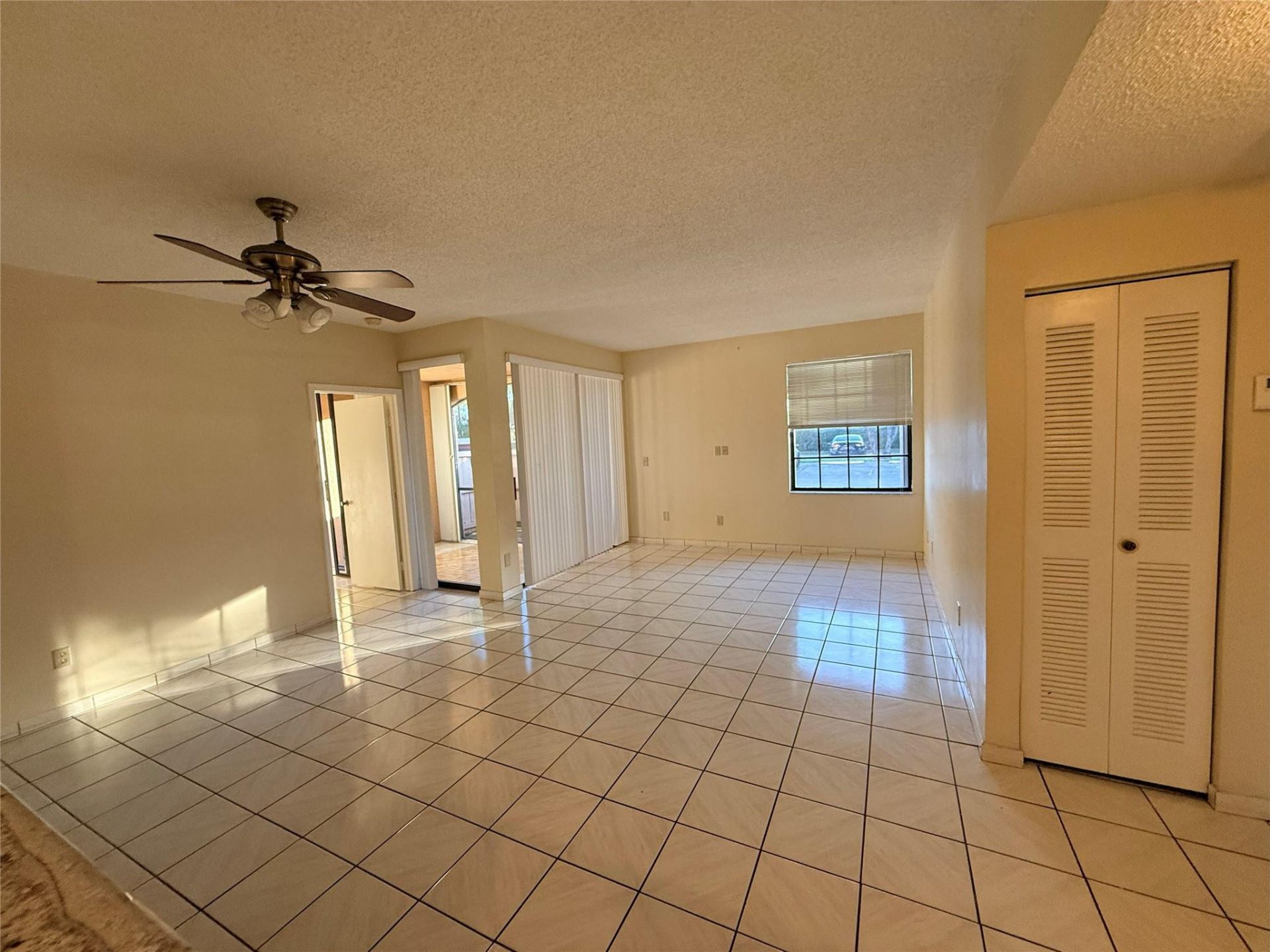 12060 NW 11th Street, Unit 12060, Pembroke Pines, FL 33026 Photo