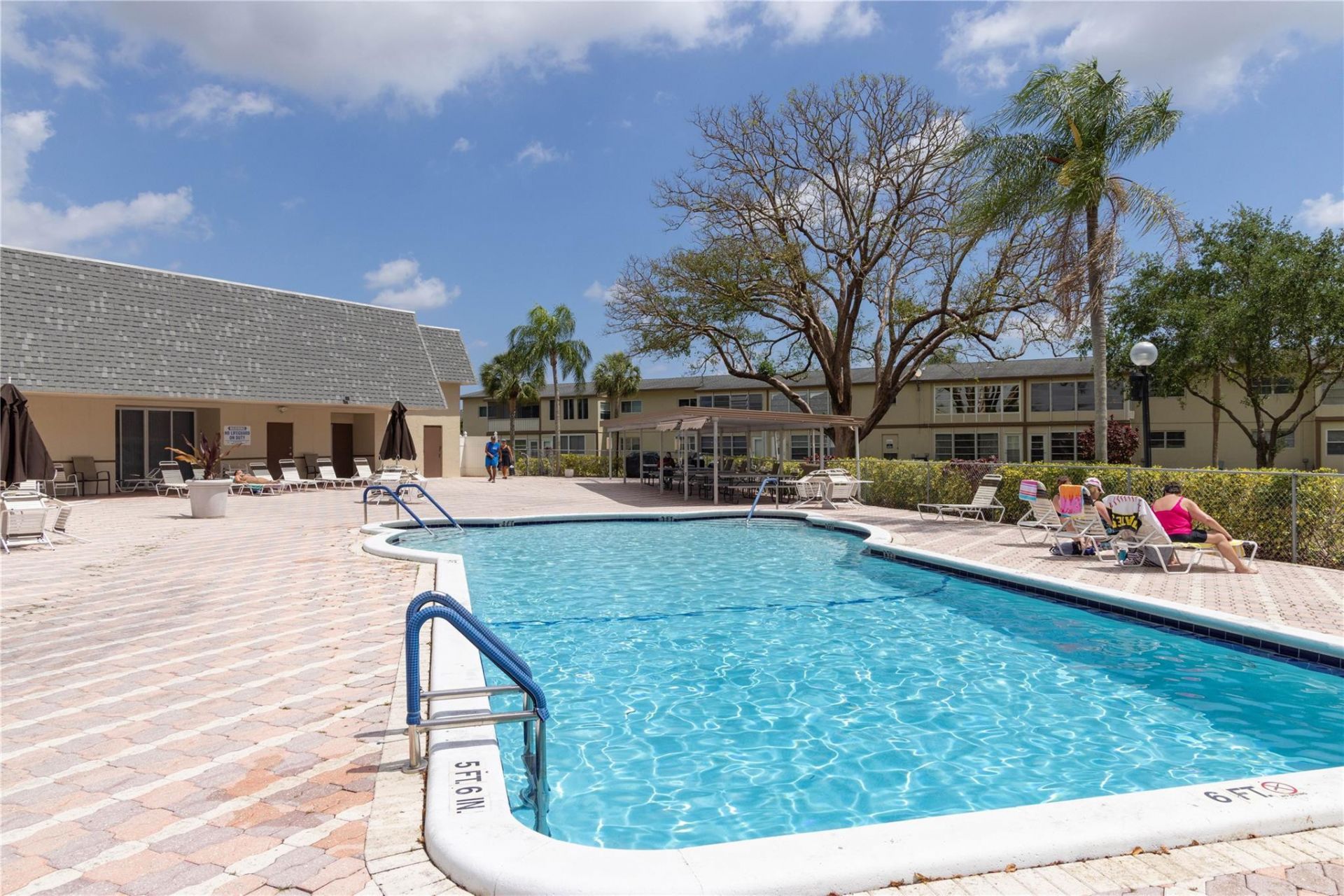 7885 NW 5th Court, Unit 201, Margate, FL 33063 Photo