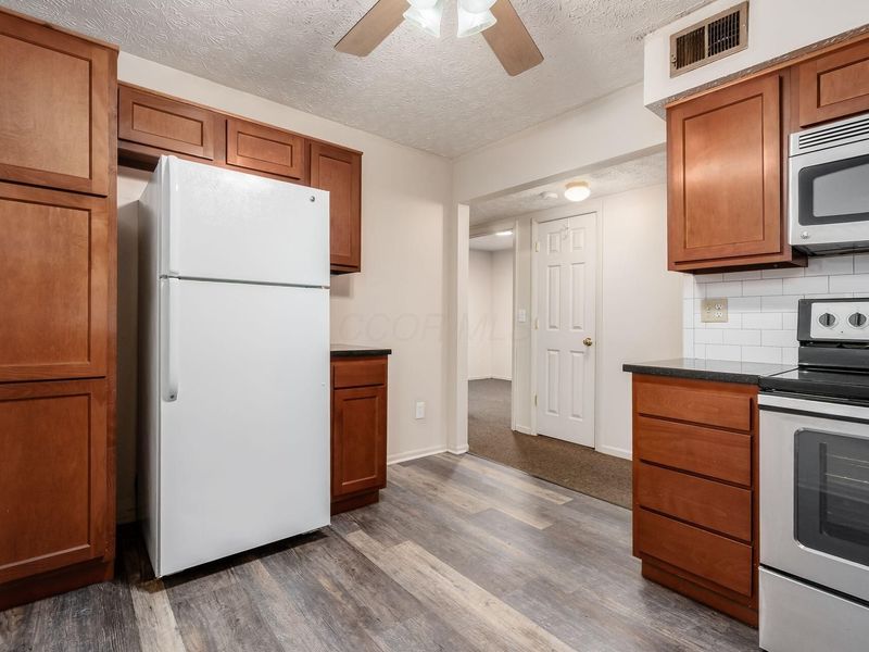 100 Chittenden Avenue, Columbus, OH 43201 Photo 6