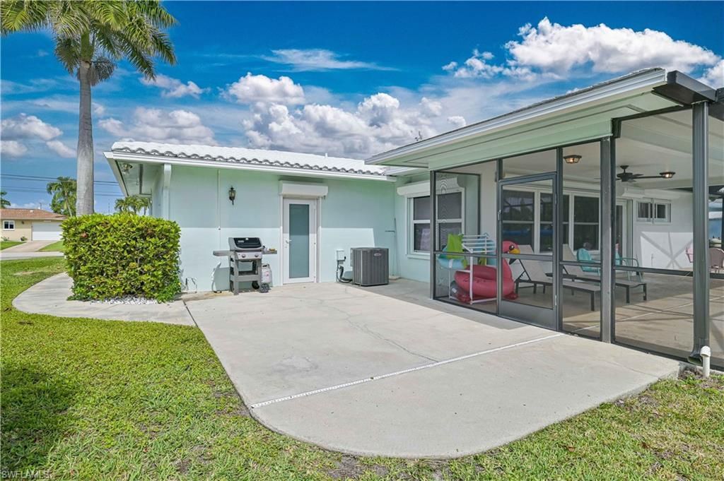 3013 SE 17th Pl, Cape Coral, FL 33904 Photo