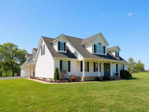 2330 Meng Road, Bowling Green, KY 42104
