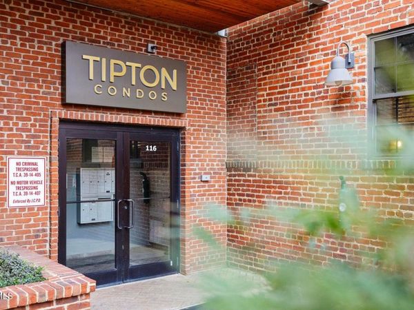 116 Tipton Street, Unit Apt 213, Johnson City, TN 37604
