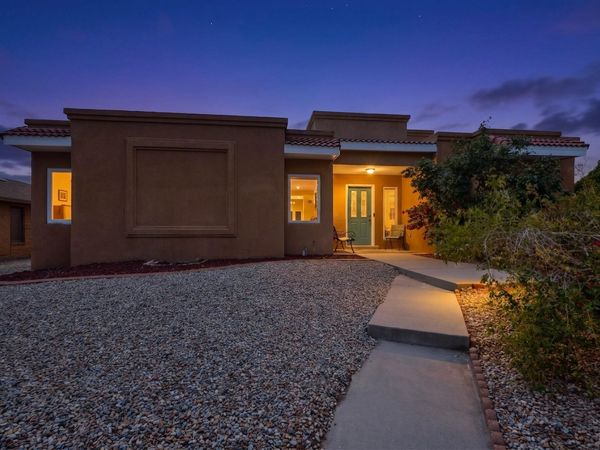 7508 Teakwood Drive NW, Albuquerque, NM 87120