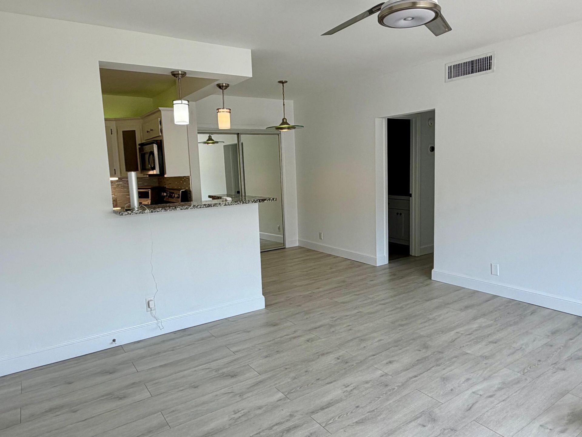 5700 NE 22nd Way, Unit 329, Fort Lauderdale, FL 33308 Photo