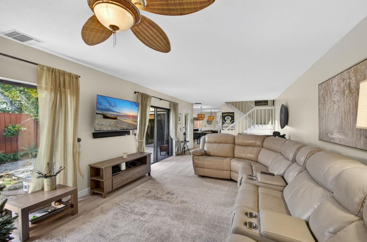 1700 Embassy Drive, Unit 101, West Palm Beach, FL 33401 Photo
