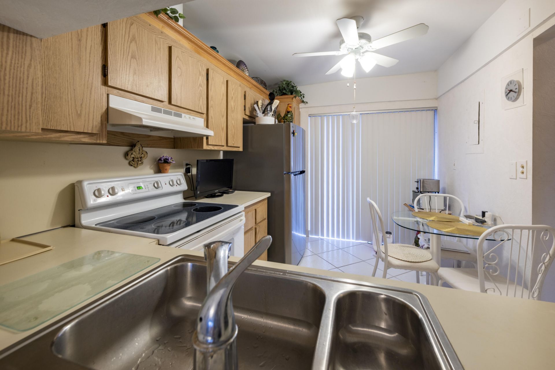 9279 Wedgewood Drive, Unit B20, Tamarac, FL 33321 Photo