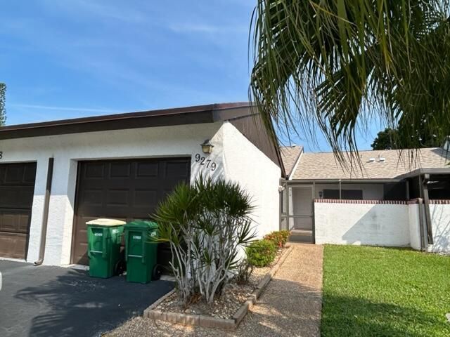 9279 Wedgewood Drive, Unit B20, Tamarac, FL 33321 Photo