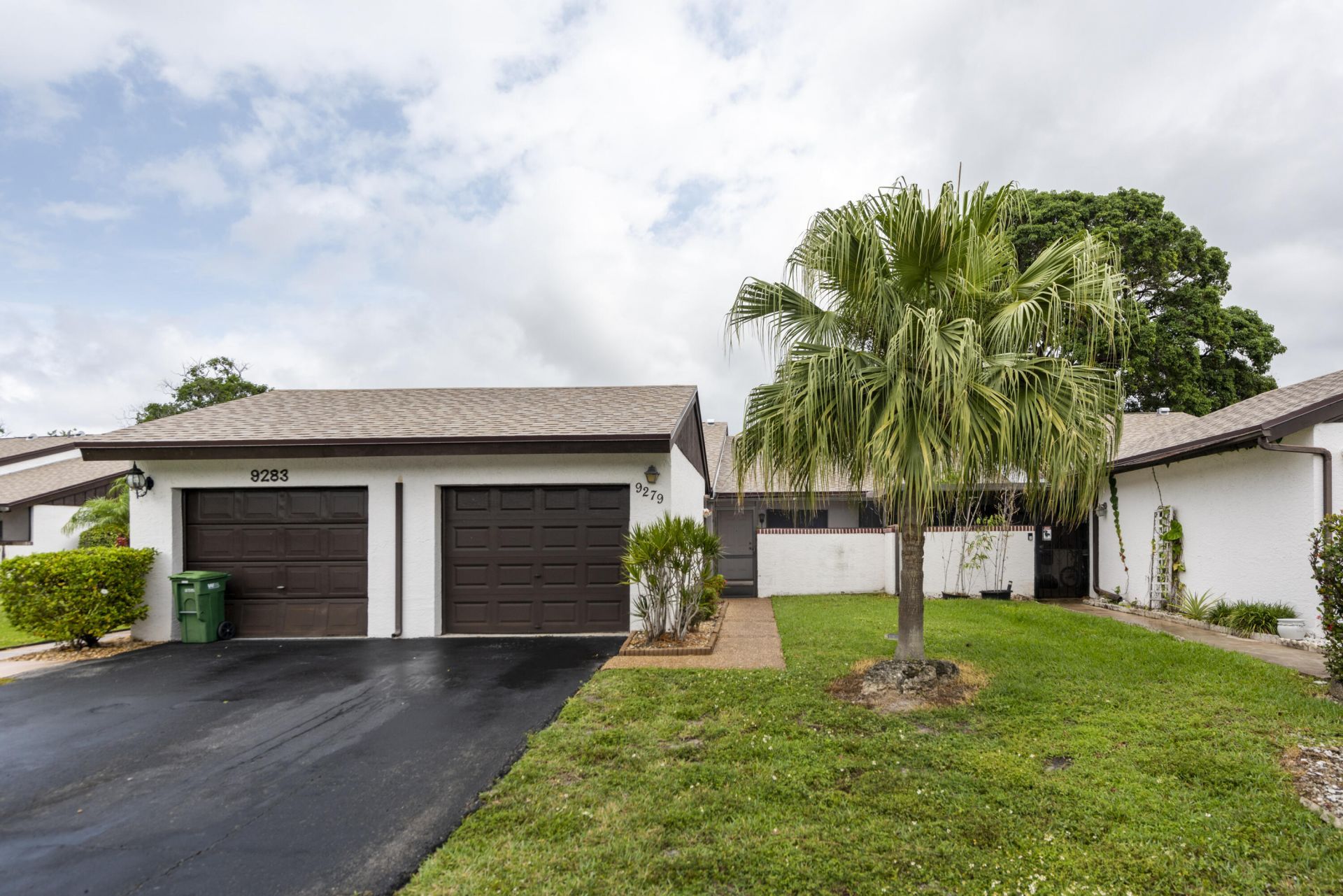 9279 Wedgewood Drive, Unit B20, Tamarac, FL 33321 Photo