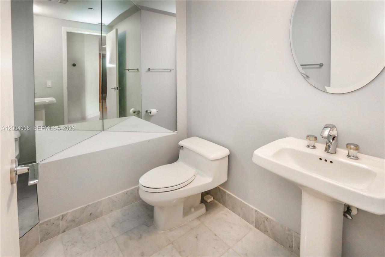3802 NE 207th St, Unit 2604, Aventura, FL 33180 Photo