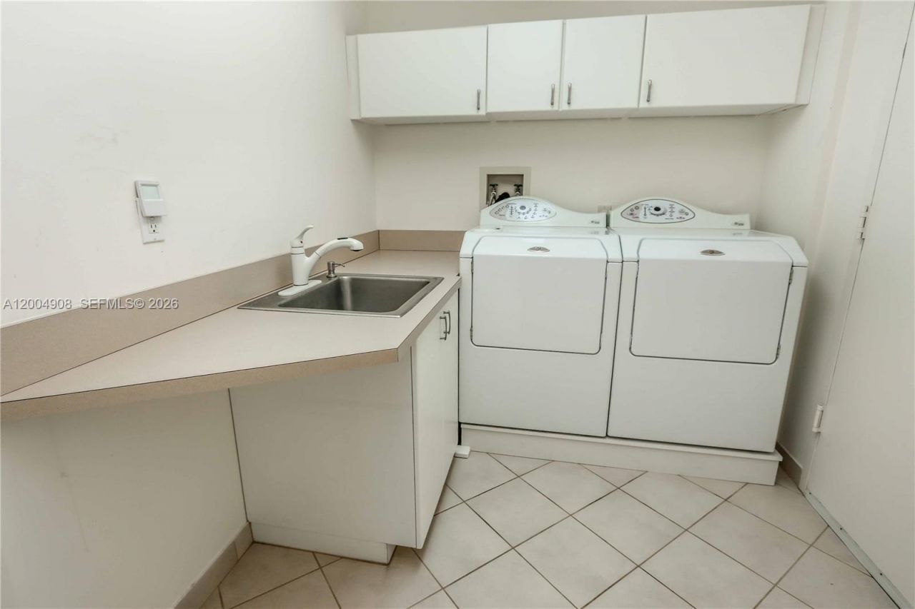 3802 NE 207th St, Unit 2604, Aventura, FL 33180 Photo