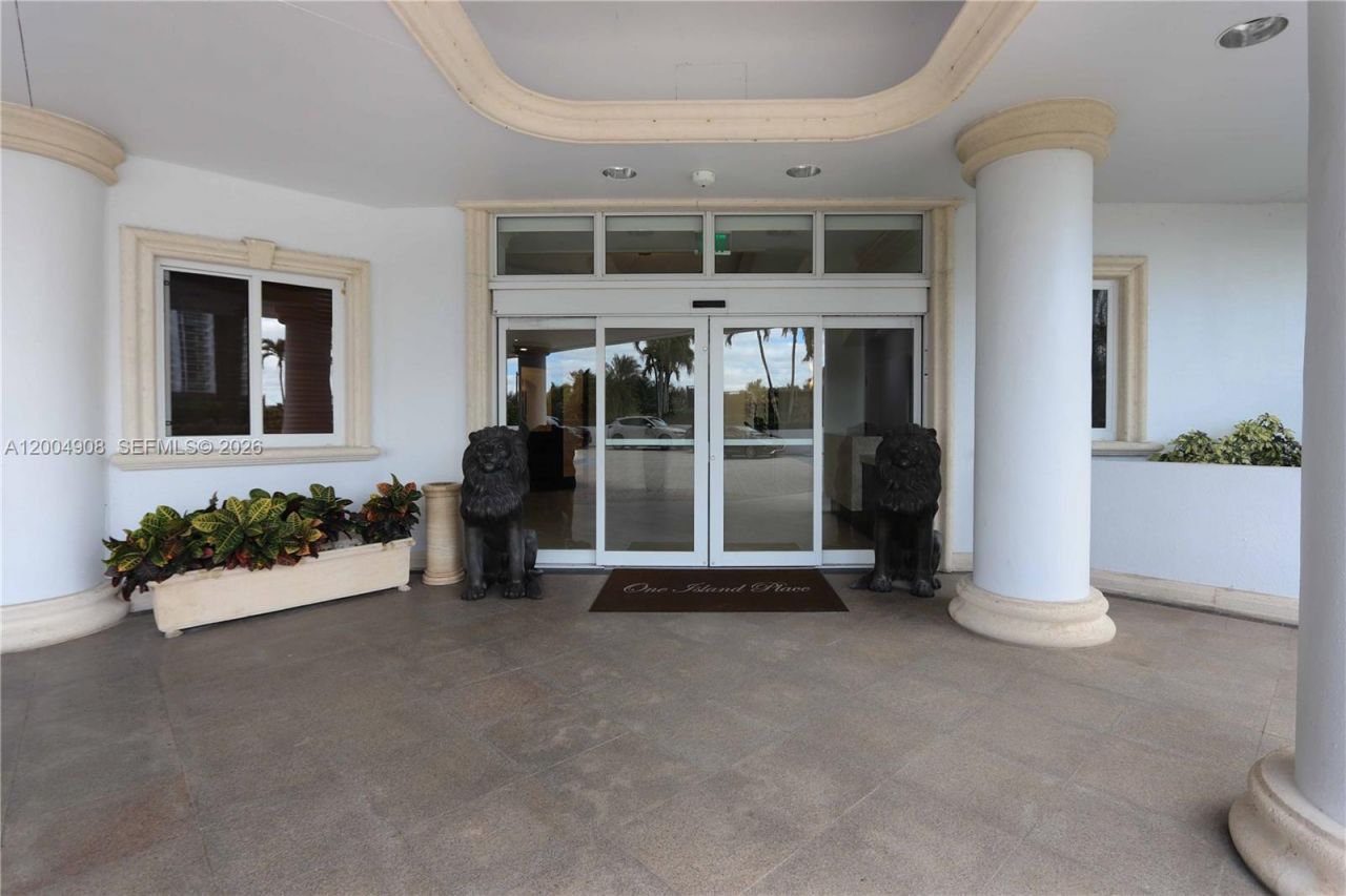 3802 NE 207th St, Unit 2604, Aventura, FL 33180 Photo