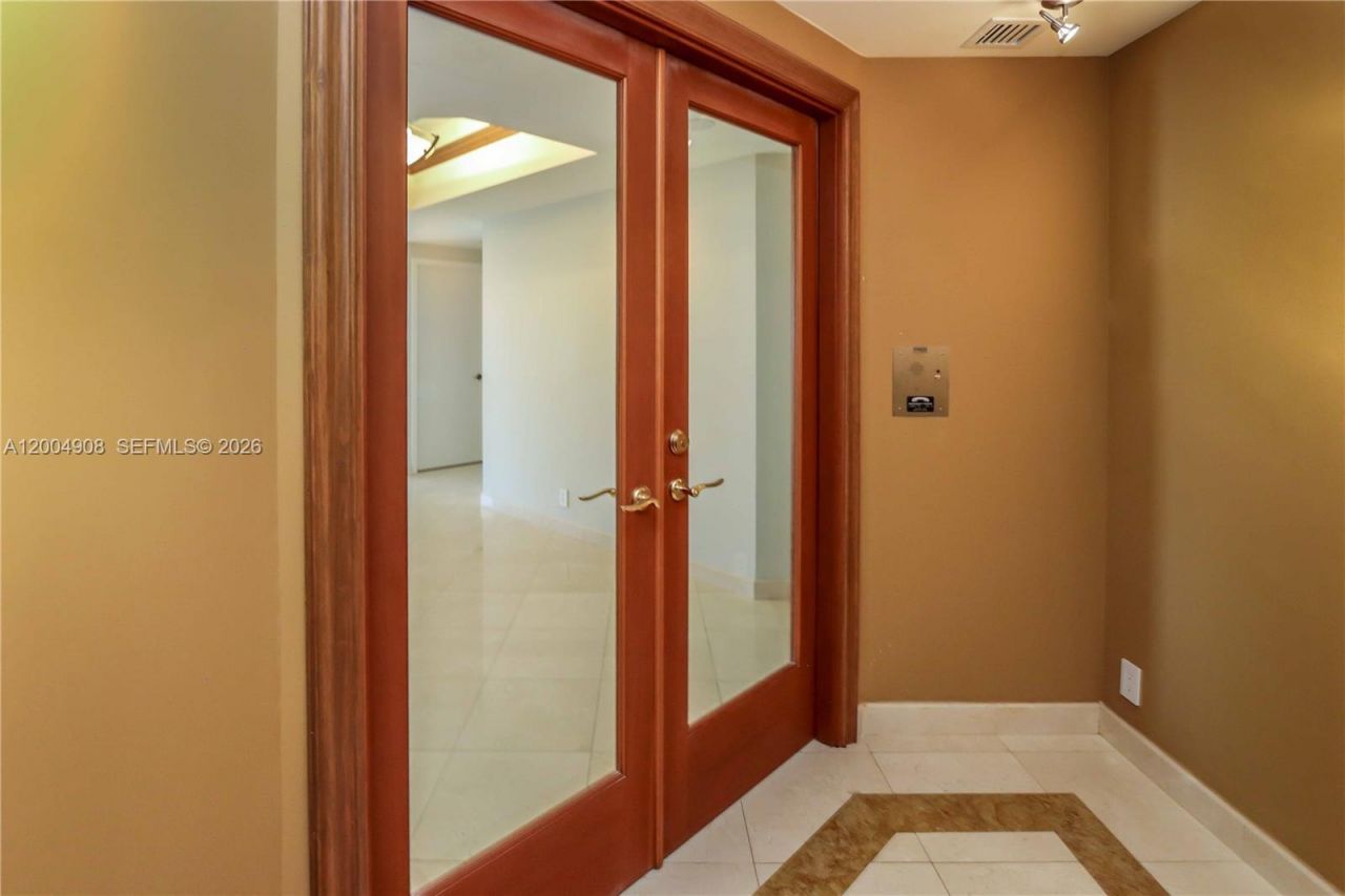 3802 NE 207th St, Unit 2604, Aventura, FL 33180 Photo