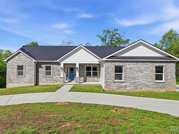 1509 Buck View, Festus, MO 63028