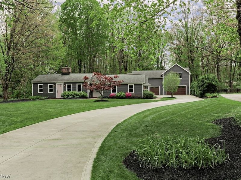 1 Deerfield Drive, Chagrin Falls, OH 44022 Photo 1