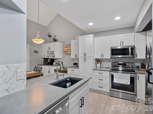 19905 Henderson Road, Unit F, Cornelius, NC 28031