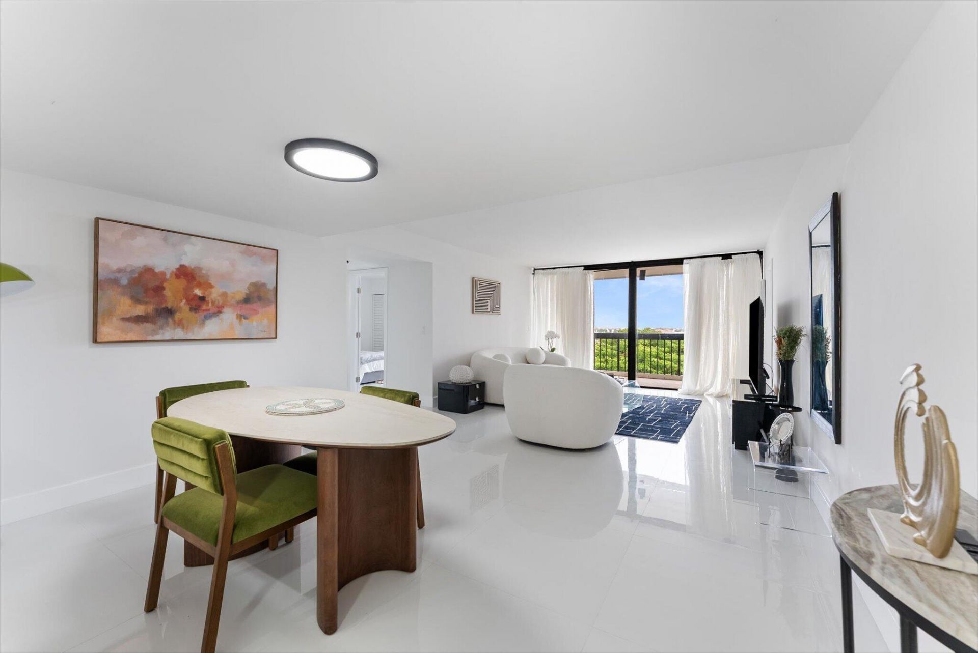 2425 Presidential Way, Unit 704, West Palm Beach, FL 33401 Photo