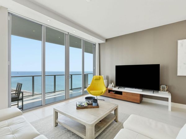 3100 N Ocean Drive, Unit # H-1701, Riviera Beach, FL 33404