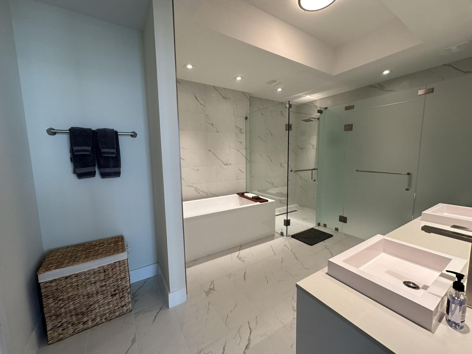 3100 N Ocean Drive, Unit # H-1701, Riviera Beach, FL 33404 Photo