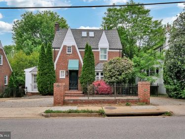 1706 N GLEBE ROAD , ARLINGTON, VA 22207