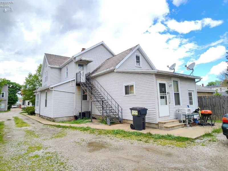 1022 Pearl Street, Sandusky, OH 44870 Photo 4