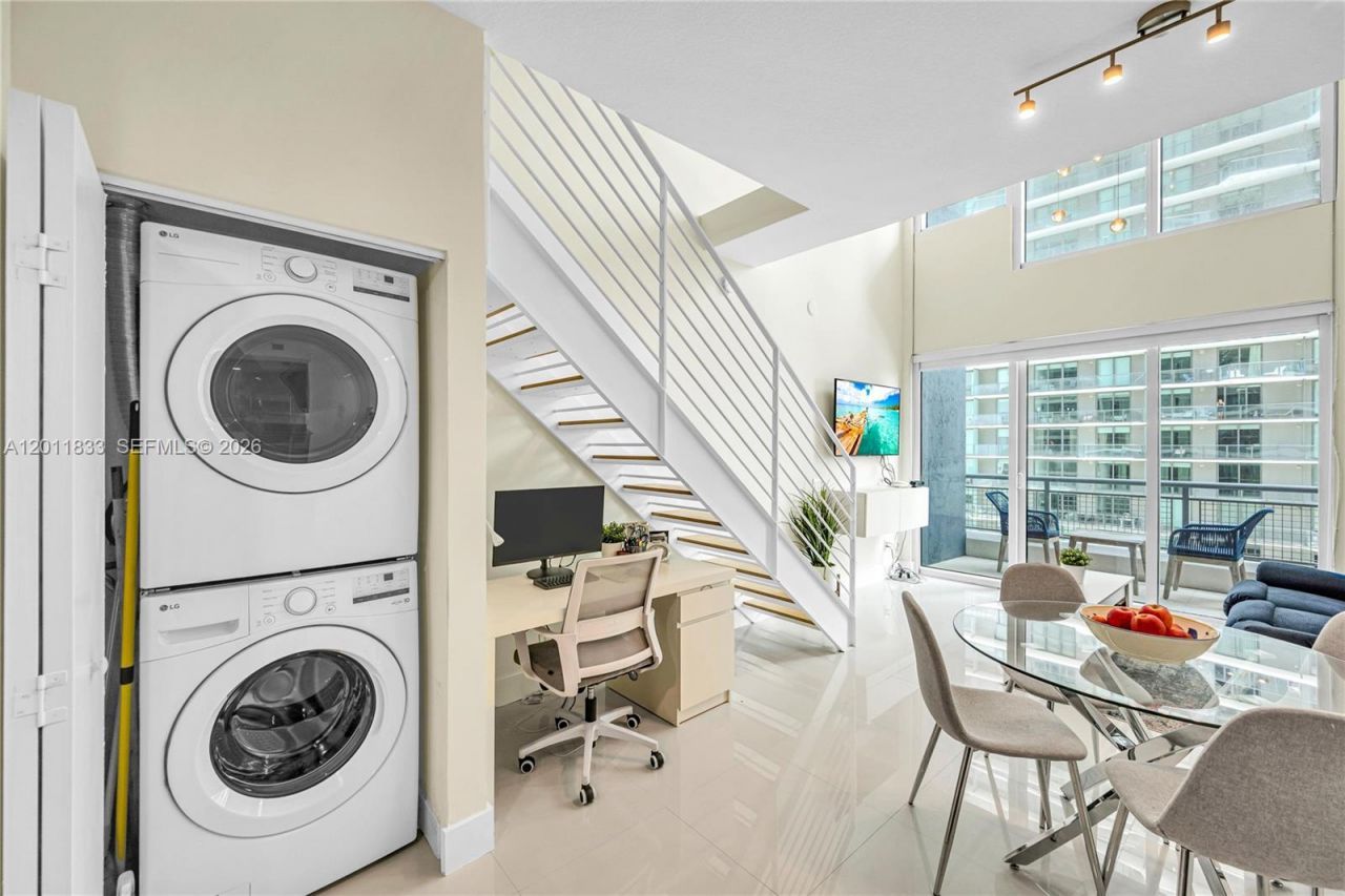 60 SW 13th St , Unit 2014, Miami, FL 33130 Photo
