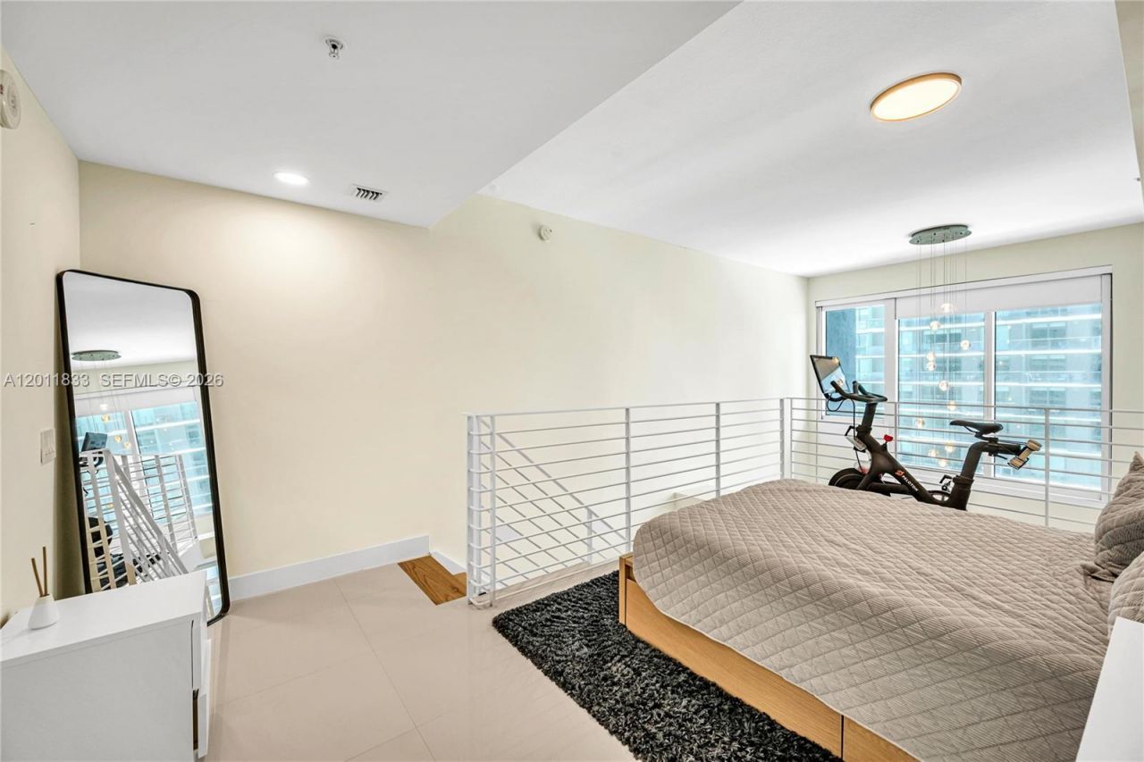 60 SW 13th St , Unit 2014, Miami, FL 33130 Photo